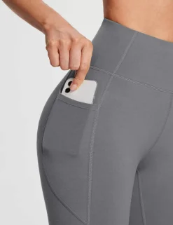 Baleaf Evergreen Cotton Pocketed Capris^Women Knee-Length