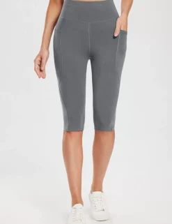 Baleaf Evergreen Knee-Length Pocketed Capris^Women Knee-Length
