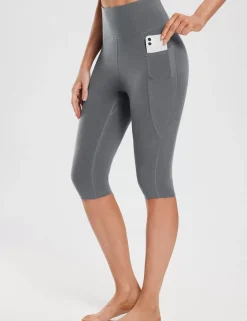 Baleaf Evergreen Knee-Length Pocketed Capris^Women Knee-Length