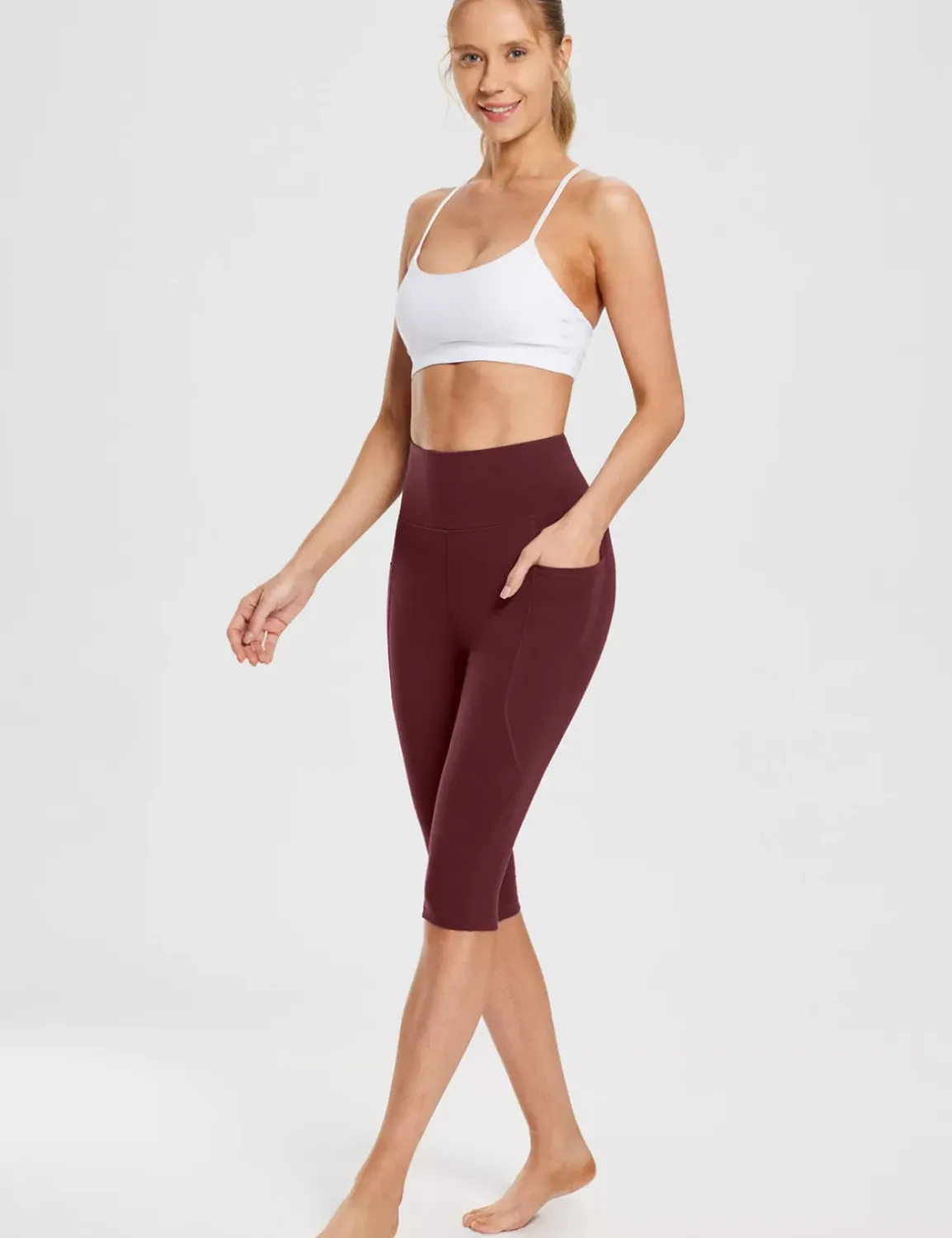 Baleaf Evergreen Knee-Length Pocketed Capris^Women Shorts & Underwear