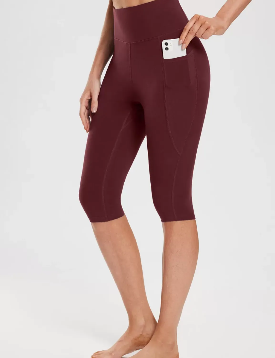 Baleaf Evergreen Knee-Length Pocketed Capris^Women Shorts & Underwear