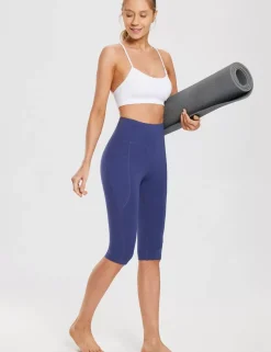 Baleaf Evergreen Knee-Length Pocketed Capris^Women Capris