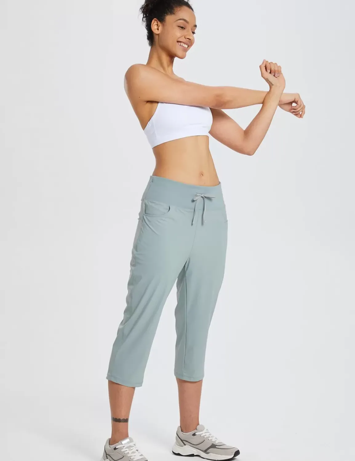 Baleaf Flyleaf Drawstring Capri (Plus Size)^Women Capris